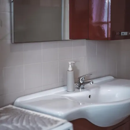 Nuras - L'antica Apartment *